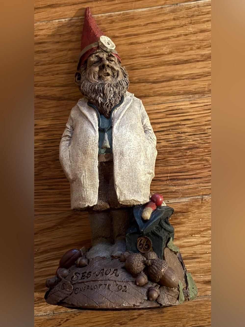 Tom Clark Gnome “Ses-Ayala Charlotte” 1992
